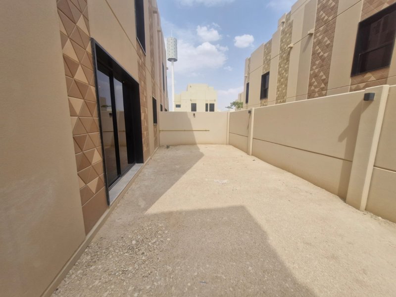 🏡Duplex for Sale – DP4 | Modern Design & Prime Location - Image 6