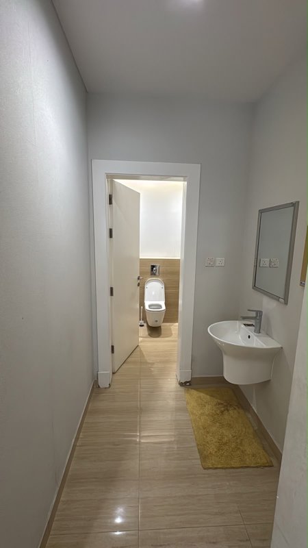 Fully Furnished Ground-Floor Apartment for Rent 🏡 Al Qirawan District - Image 4