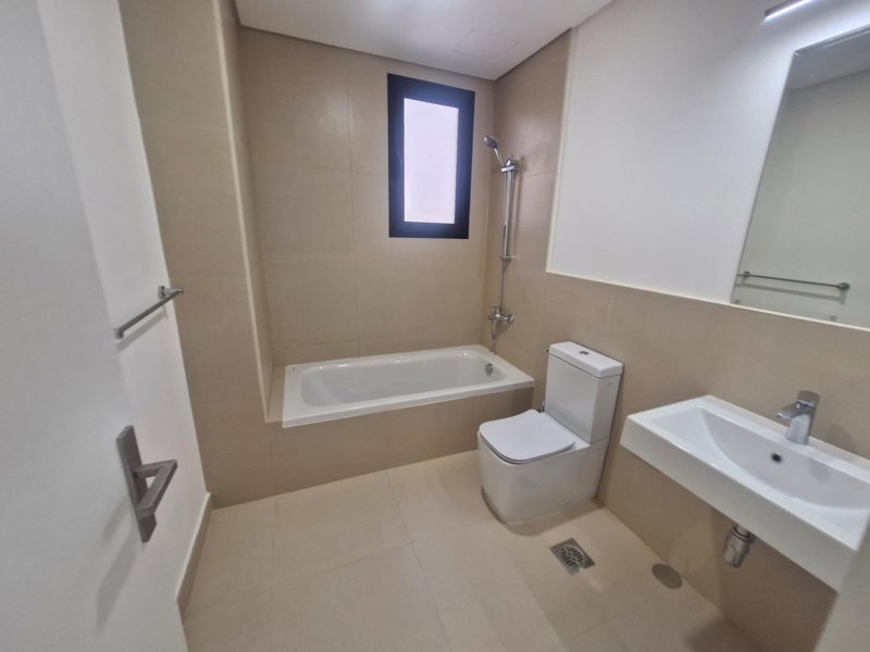 🏰 *Modern Luxury Villa in Sidra District – Roshn*   - Image 11