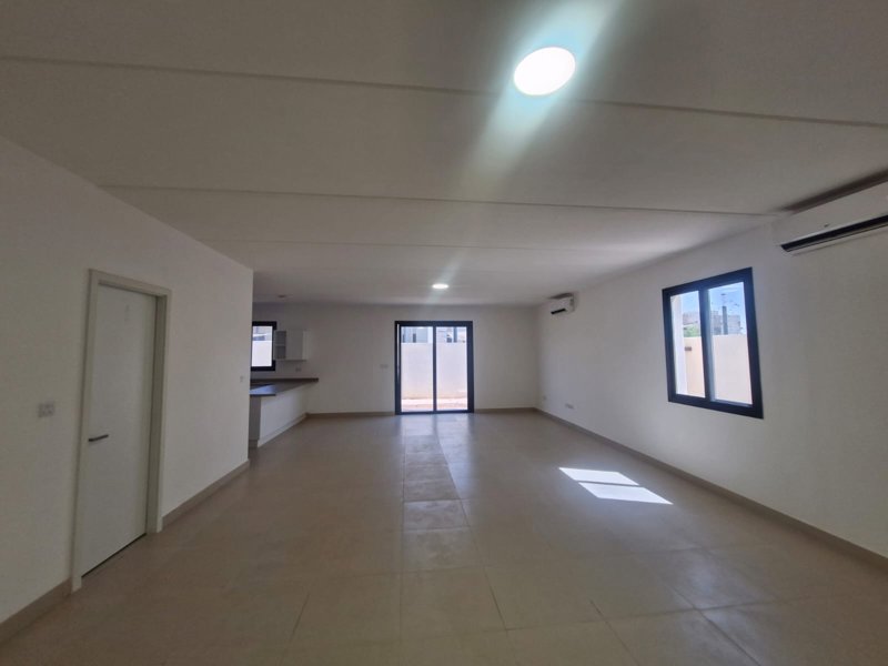 🏰 *Modern Luxury Villa in Sidra District – Roshn*   - Image 20