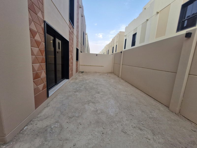 🏡 Duplex for Rent – DP4 | Modern Design & Prime Location ✨ - Image 23