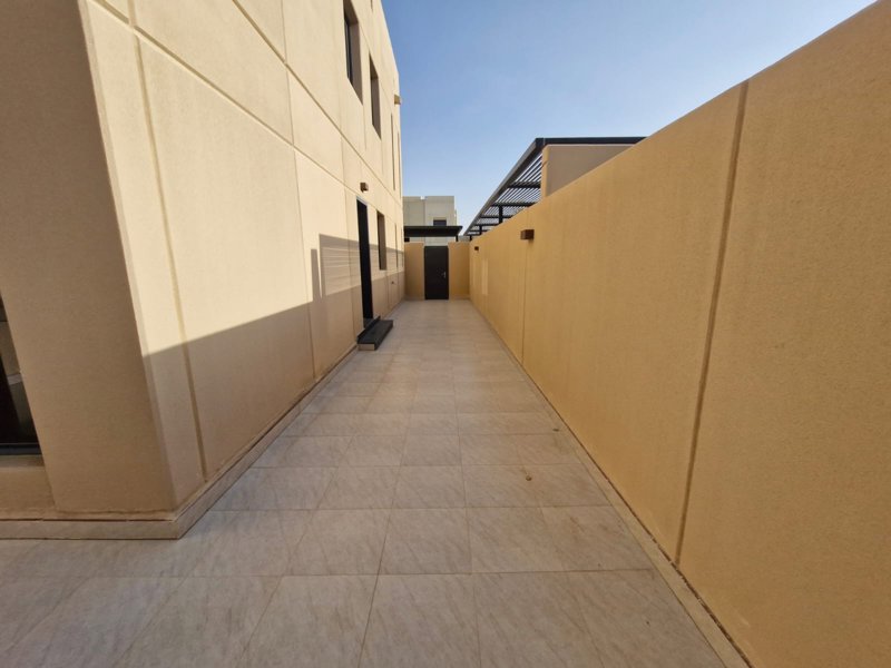 ✨ Luxurious Duplex for Rent in Sedra (Roshn) 🏡 - Image 4