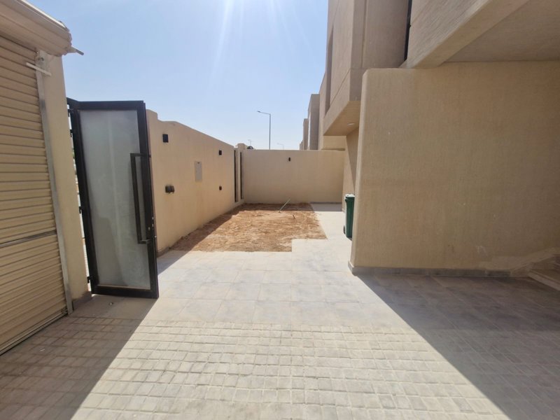 🏡 Modern New Villa | Nisaj Town – Al Fursan - Image 6