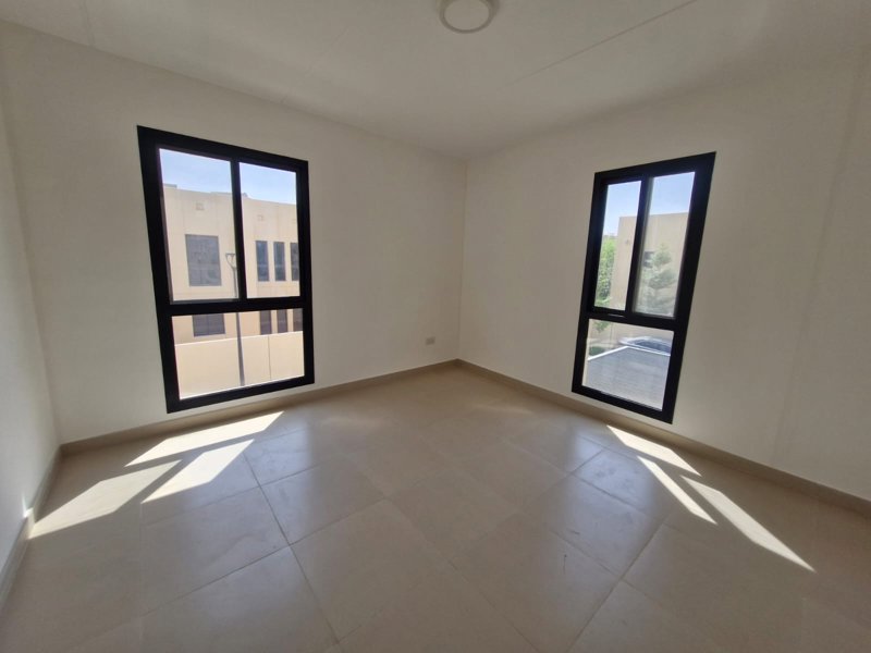🏰 **Modern Luxury Villa | Sidra District – Roshn**   - Image 12