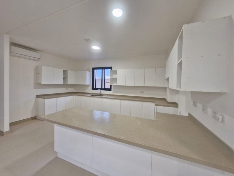 🏡 Luxury Villa for Sale in Sidra (ROSHN) – Corner Villa on Three Streets (South, West & North) - Image 3
