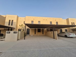  🏡 *Modern Townhouse for Rent in Sedra (Roshn) – Stylish & Family-Friendly* 👨‍👩‍👧‍👦