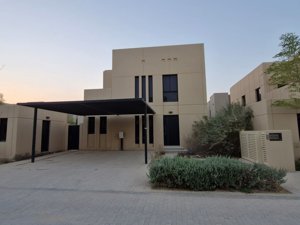  🏰 *Modern Luxury Villa in Sidra District – Roshn*  ✨ Elegantly Half-Furnished ✨