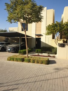 🏰 **Modern Luxury Villa | Sidra District – Roshn**  