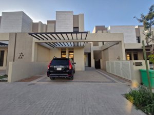 🏡 Modern luxury villa for rent fully furnished in Atual Roshn, designed with the signature touch of Elie Saab.