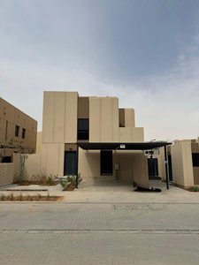 🏰 *Modern Luxury Villa in Sidra District – Roshn*  