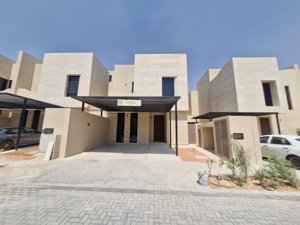 🏡 Luxury Villa for Rent | Tuwaiq Villa – Ewan Sedra  | Roshn Front