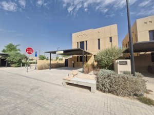 🏡 Luxury Villa for Sale in Sidra (ROSHN) – Corner Villa on Three Streets (South, West & North)
